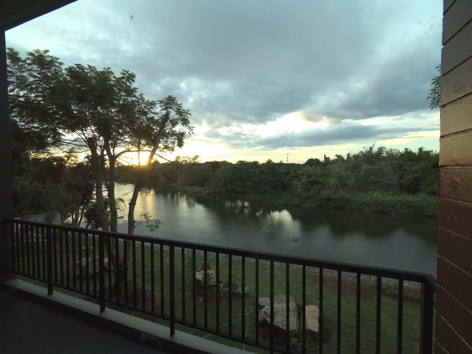 Riverawan Hotel Chanthaburi Bagian luar foto
