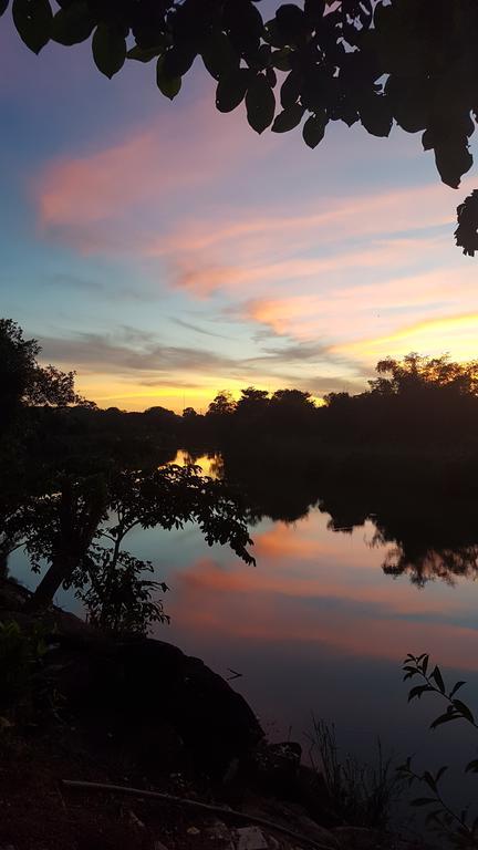 Riverawan Hotel Chanthaburi Bagian luar foto