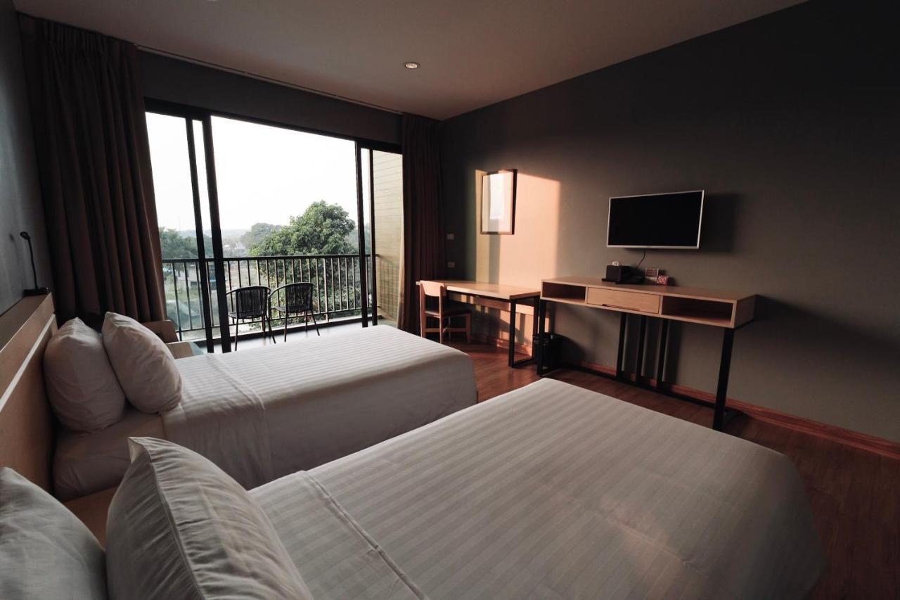 Riverawan Hotel Chanthaburi Bagian luar foto